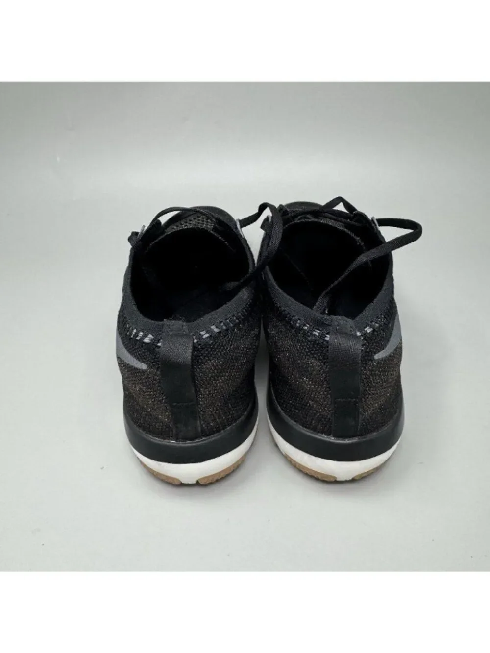 Nike Free TR Focus Flyknit Running Shoes Womens 7 Black Sneakers 844817-002